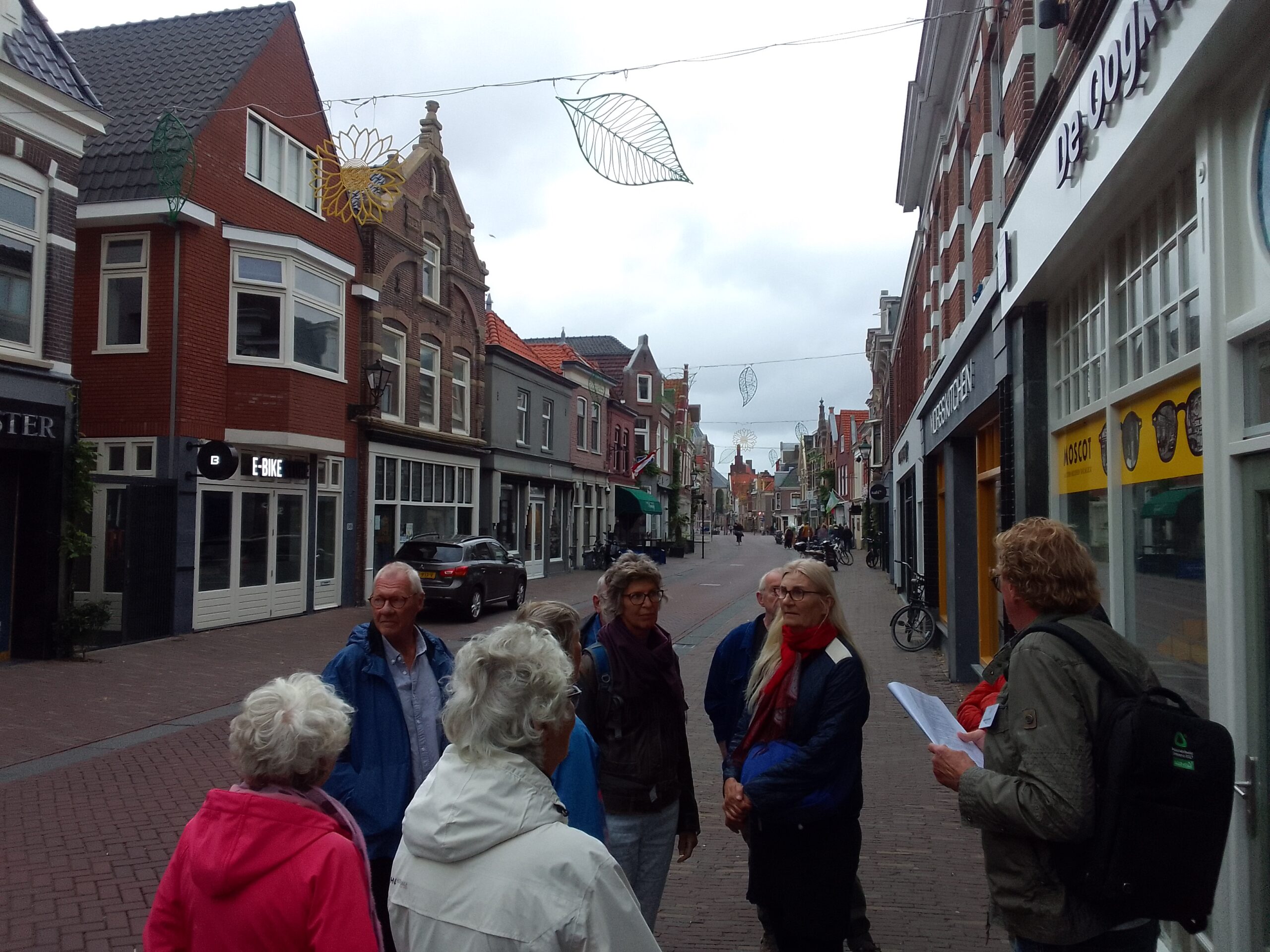 Derde Ontzet-wandeling Historische Vereniging, ‘Alkmaar, een Nederlandse stad’.